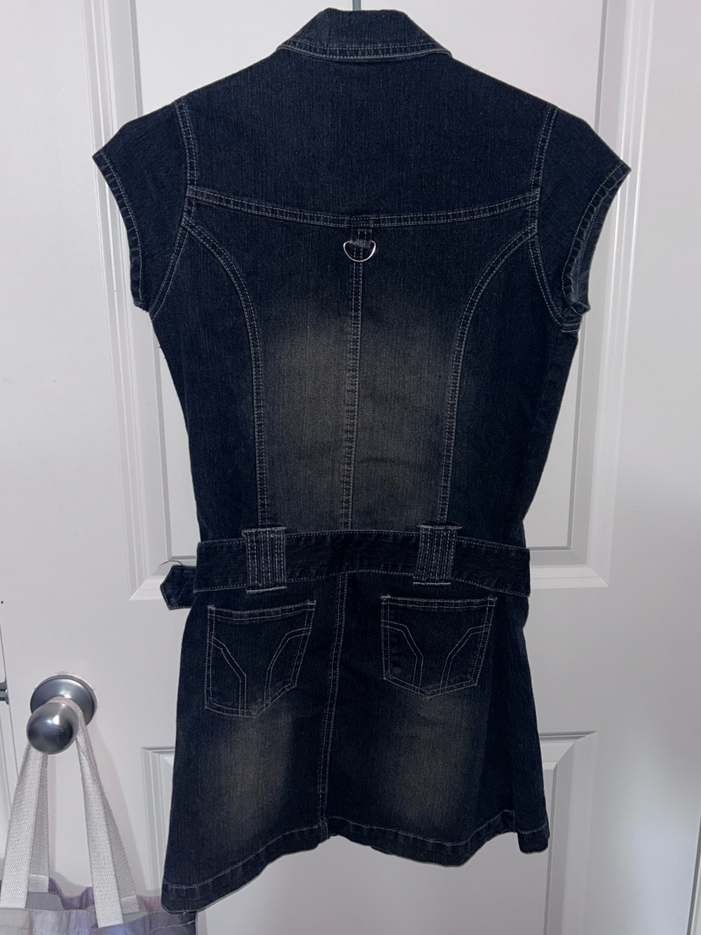Vintage Pleated Sleeveless Dark Wash Denim Dress with Belt - Picture 3 of 3